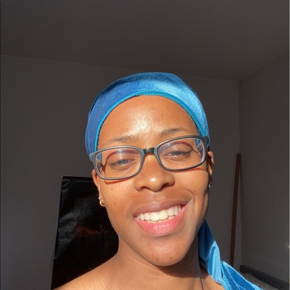 Meet your Posher, Jordan - Picture 3 of 4